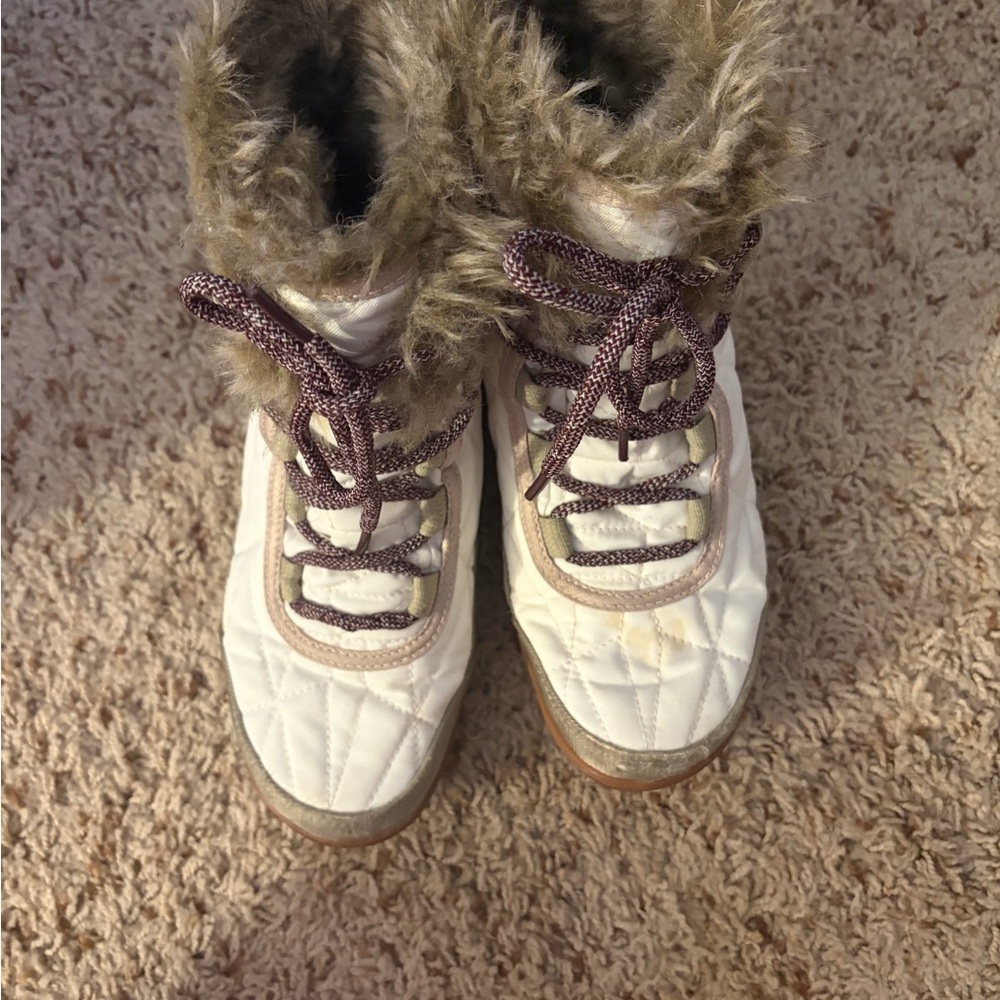 Columbia Minx Shorty III Women’s 6 snow boots - Picture 6 of 12